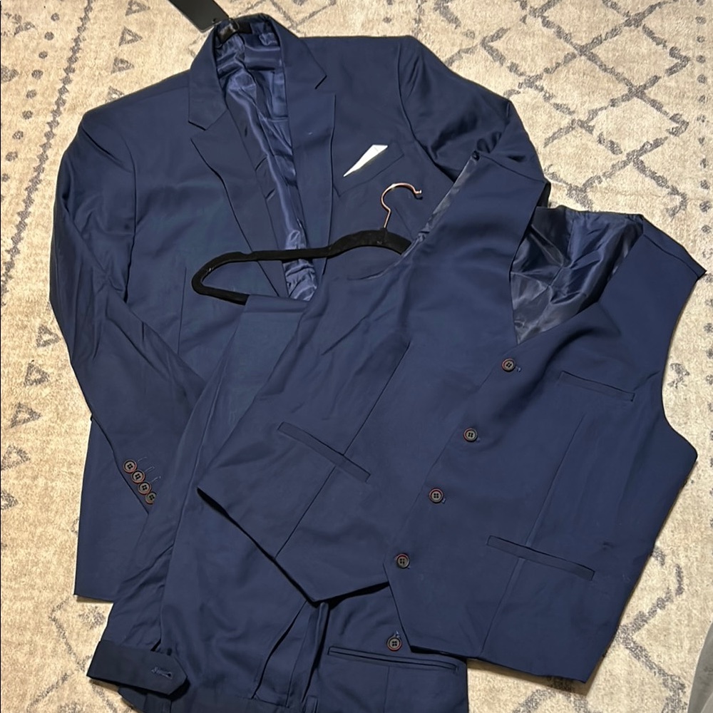 Men's Navy Blue Suit Set